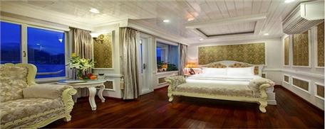 Du thuyền Signature Hạ Long